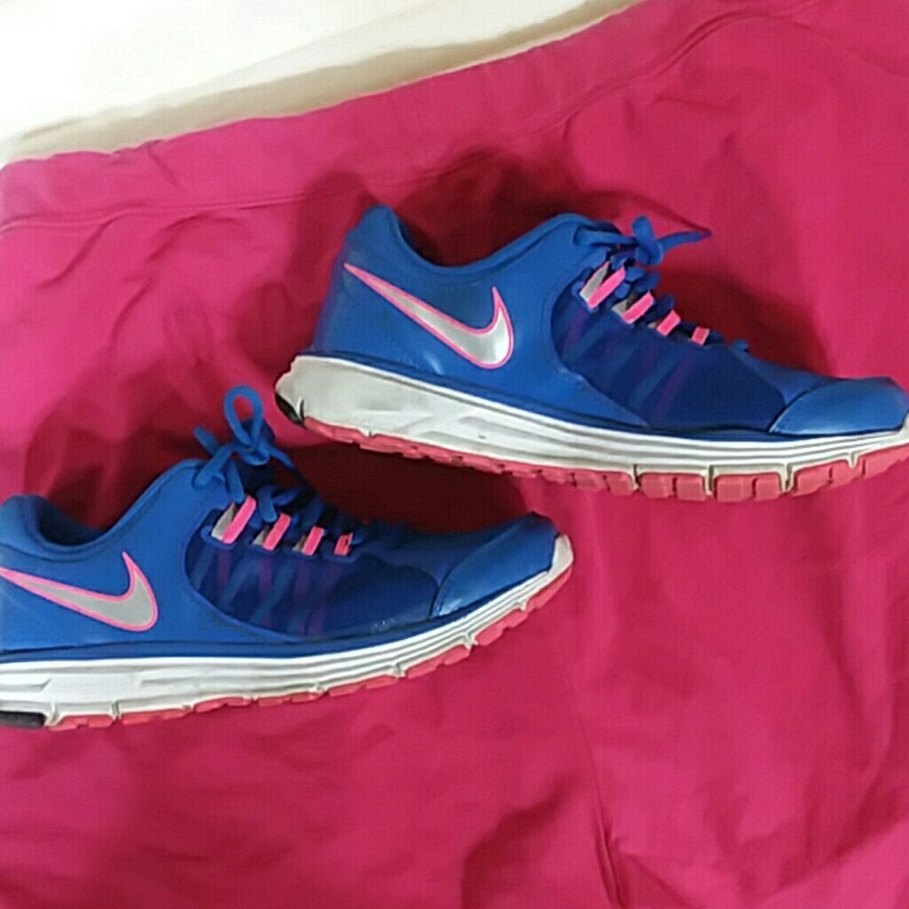 Nike women's athletic shoe